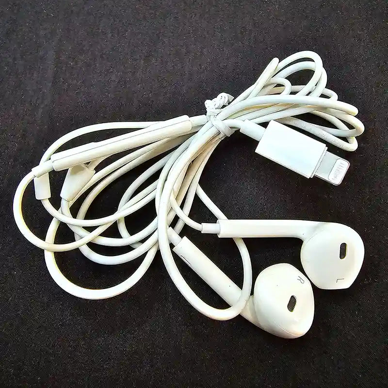 Apple Lightning Wired Handsfree (EarPods)